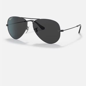 Rayban Black Classic Aviators